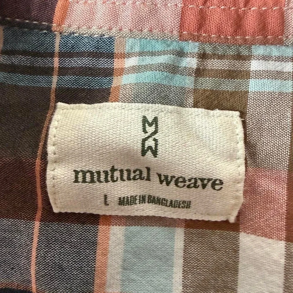 Men's Mutual Weave Plaid Button Up Shirt Size L